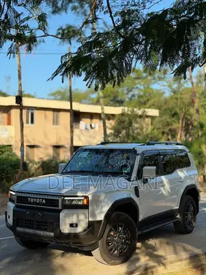 Toyota Land Cruiser Prado 2025 White