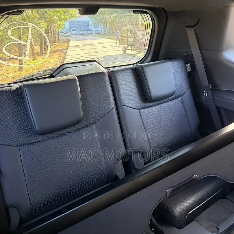 Toyota Land Cruiser Prado 2.7 2025 White