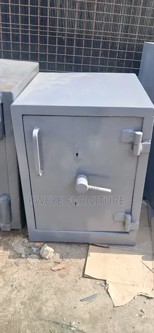 SAFE BOX ( Sanduku La Chuma )