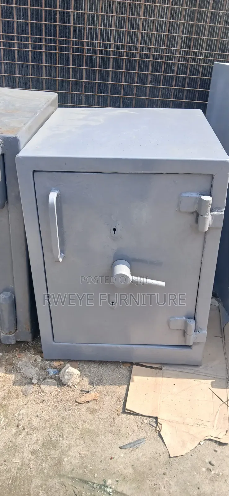 SAFE BOX ( Sanduku La Chuma )