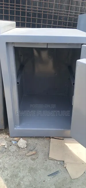 SAFE BOX ( Sanduku La Chuma )