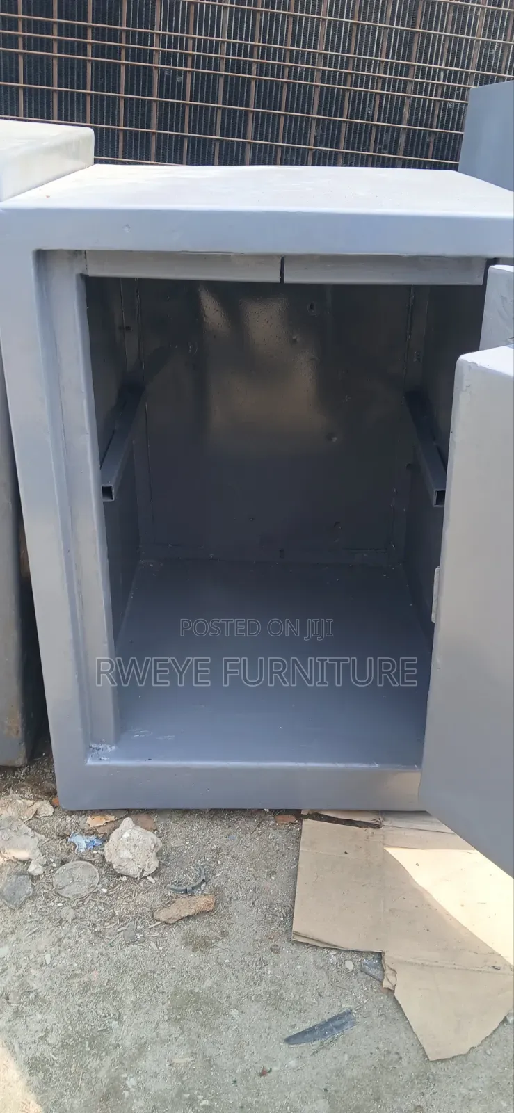 SAFE BOX ( Sanduku La Chuma )