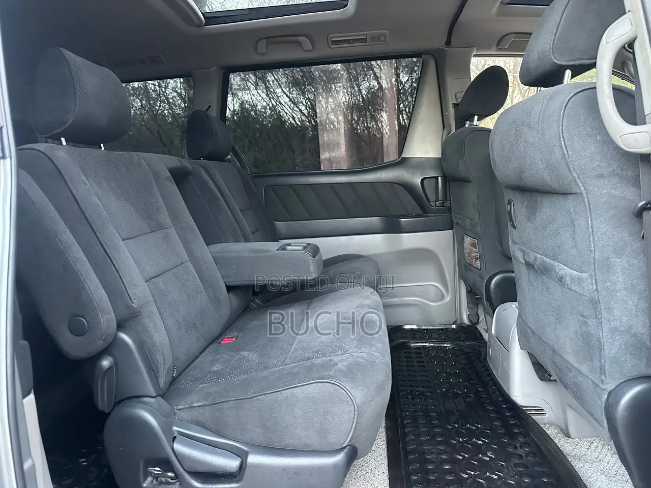 Toyota Alphard 2005 Silver