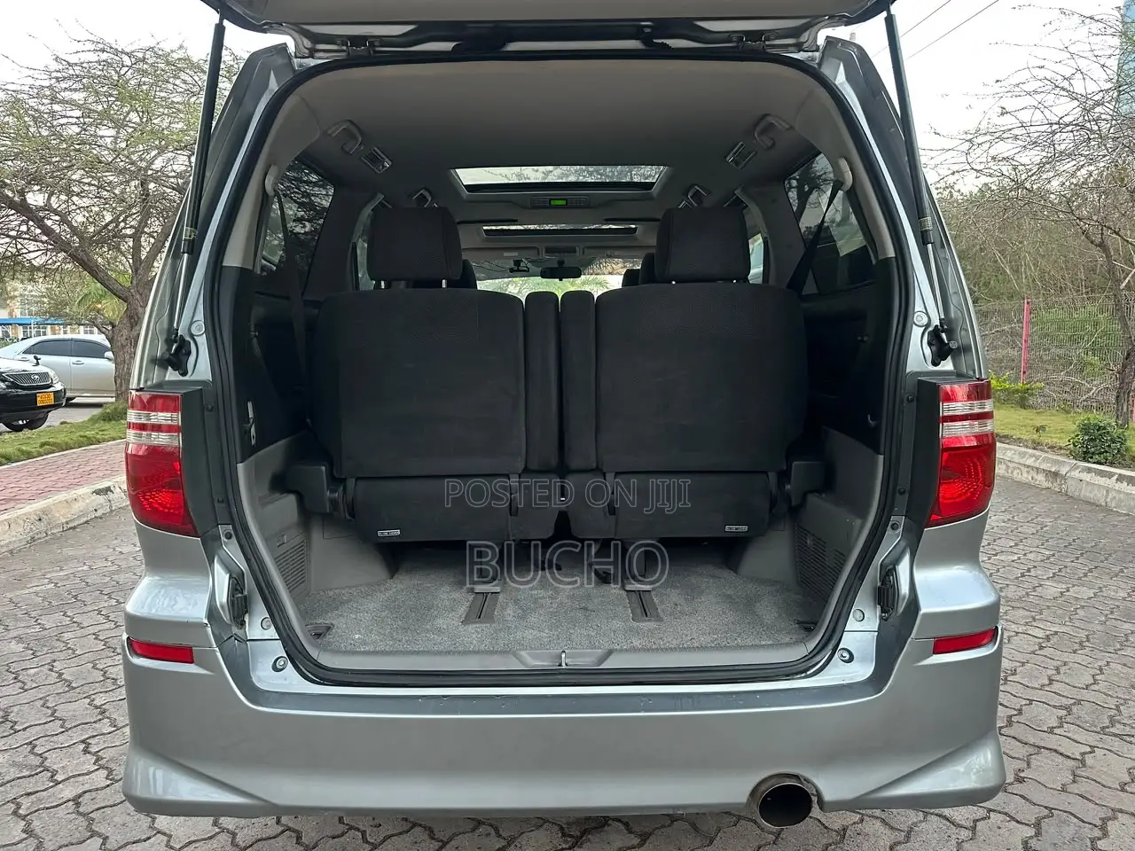 Toyota Alphard 2005 Silver
