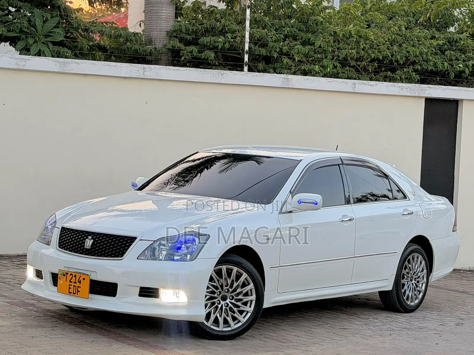 Toyota Crown 2007 White