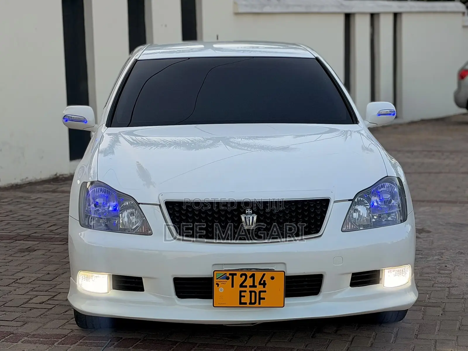 Toyota Crown 2007 White