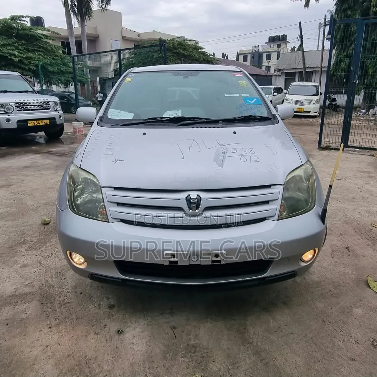 Toyota IST 2003 Silver