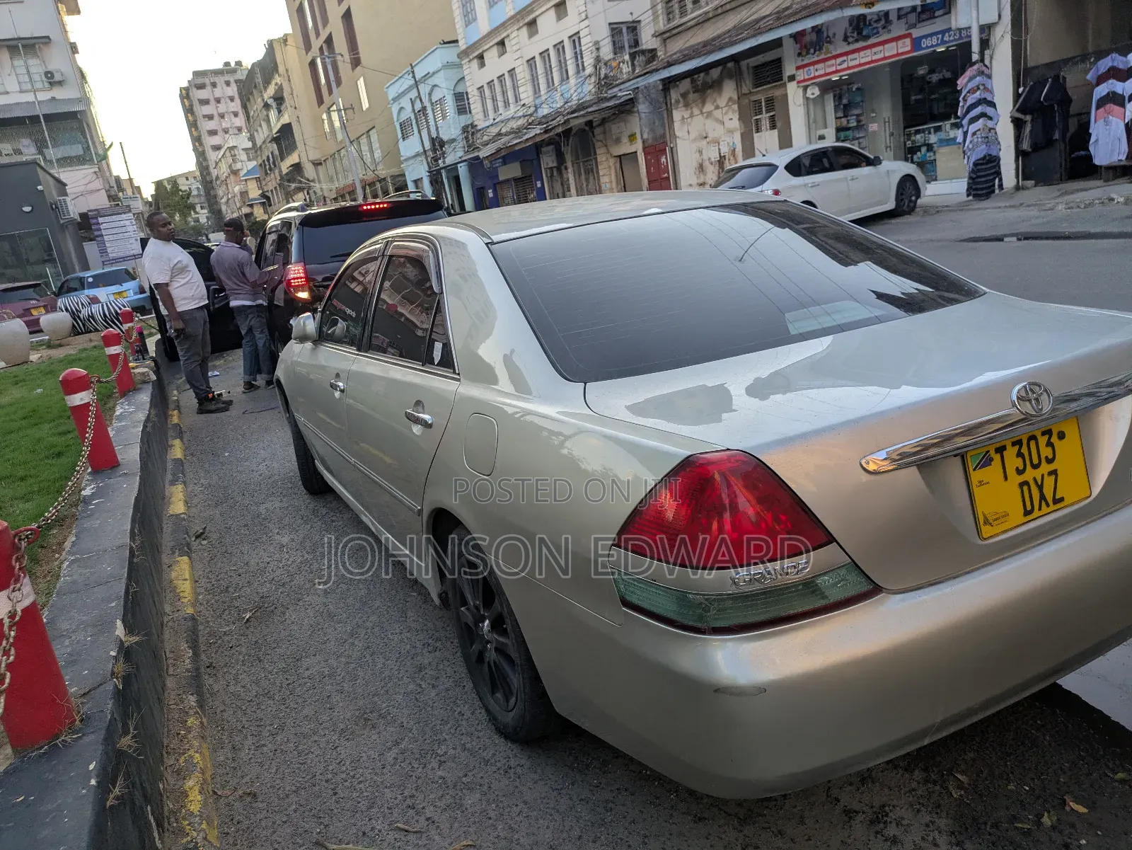 Toyota Mark II 2004 Silver