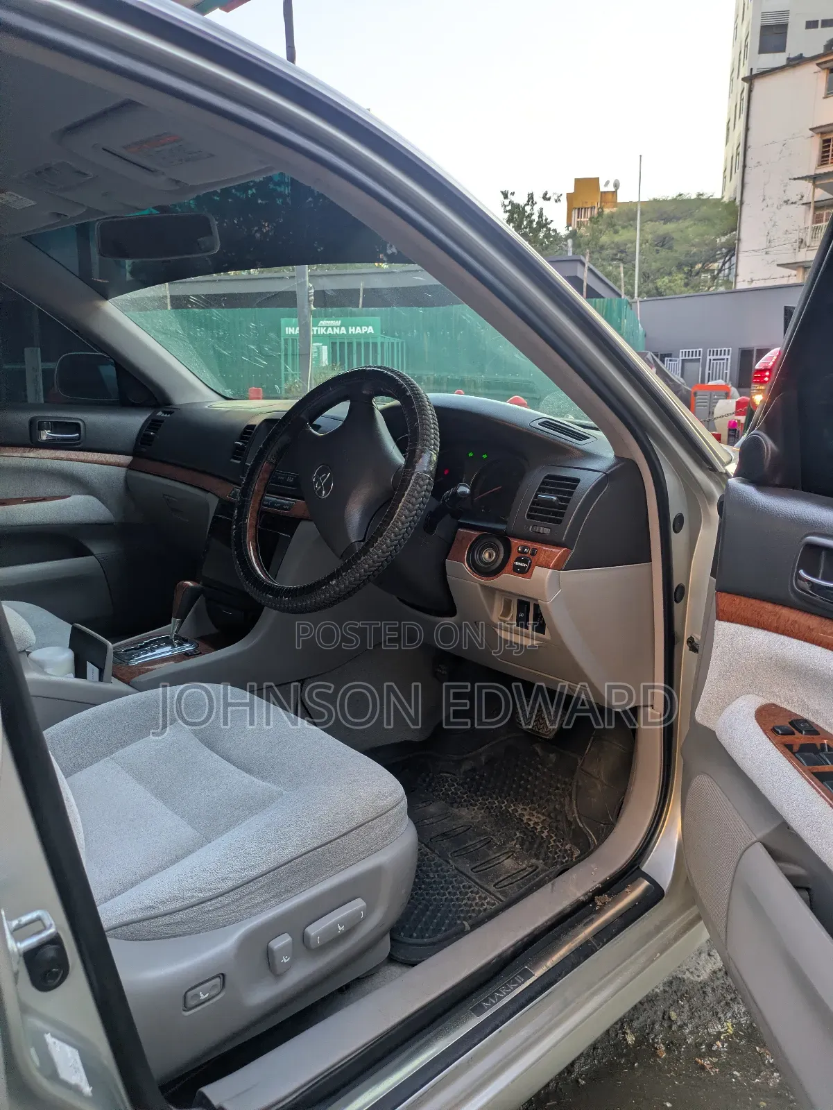 Toyota Mark II 2004 Silver