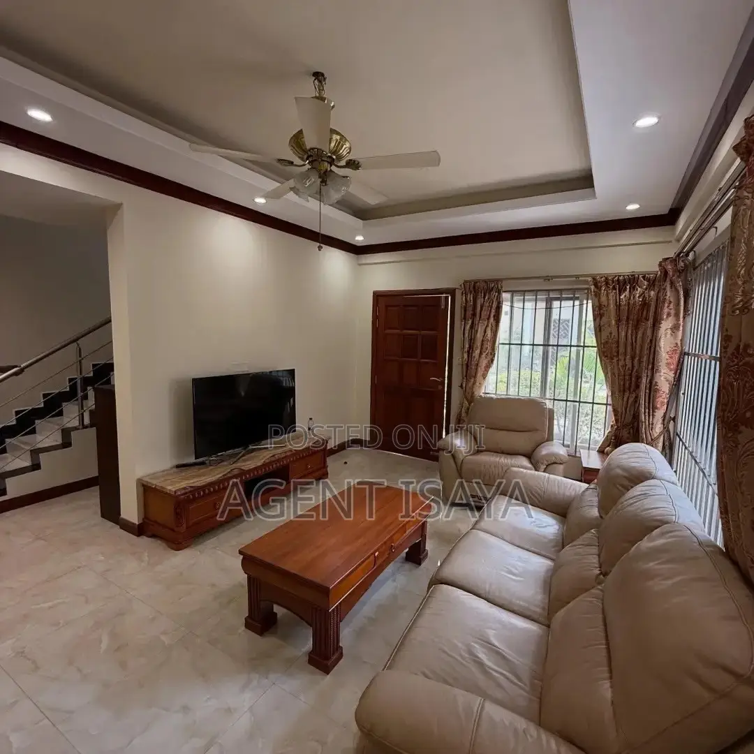 Furnished 3bdrm Apartment in Oyster Bay for rent