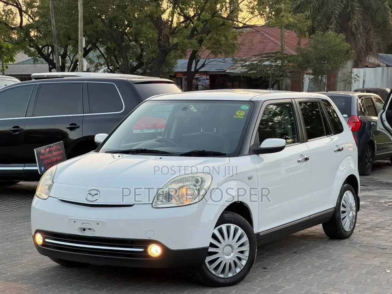 Mazda Verisa 2010 White