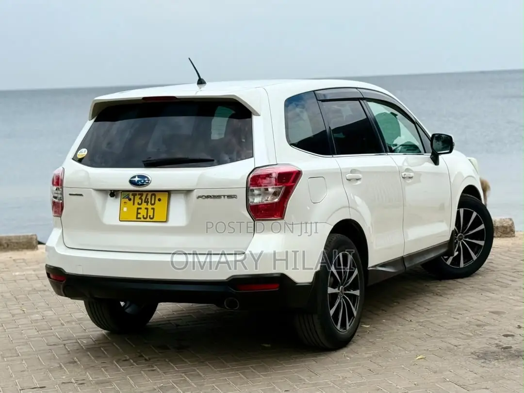 Subaru Forester 2012 White