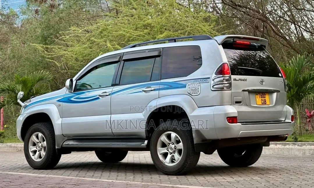 Toyota Land Cruiser Prado 2004 Silver
