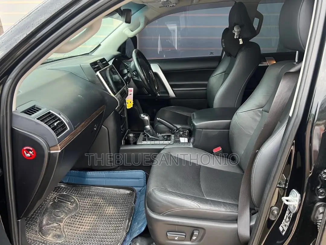 Toyota Land Cruiser Prado 2019 Black