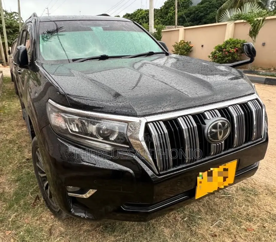 Toyota Land Cruiser Prado 2019 Black