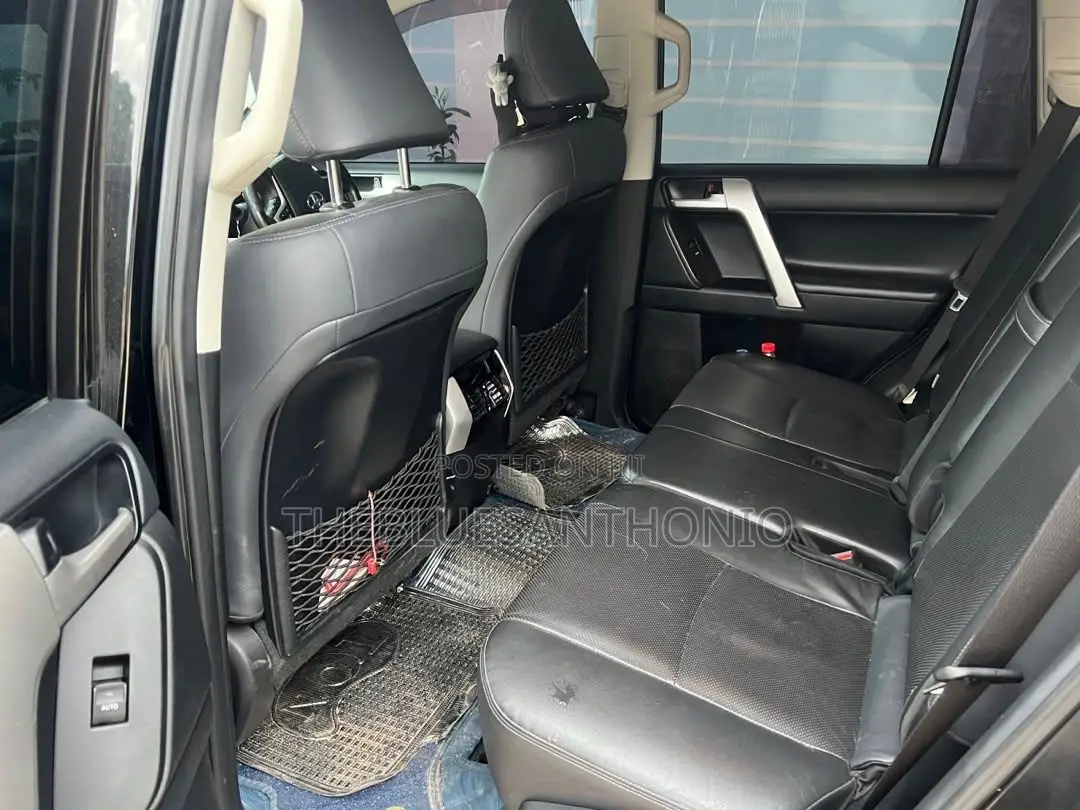 Toyota Land Cruiser Prado 2019 Black