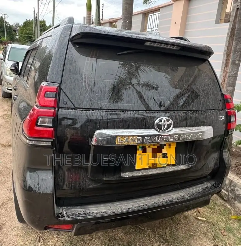 Toyota Land Cruiser Prado 2019 Black