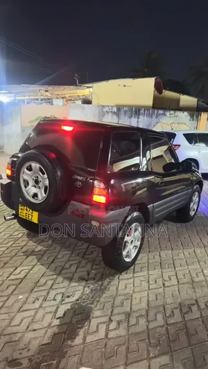 Toyota RAV4 1999 Black