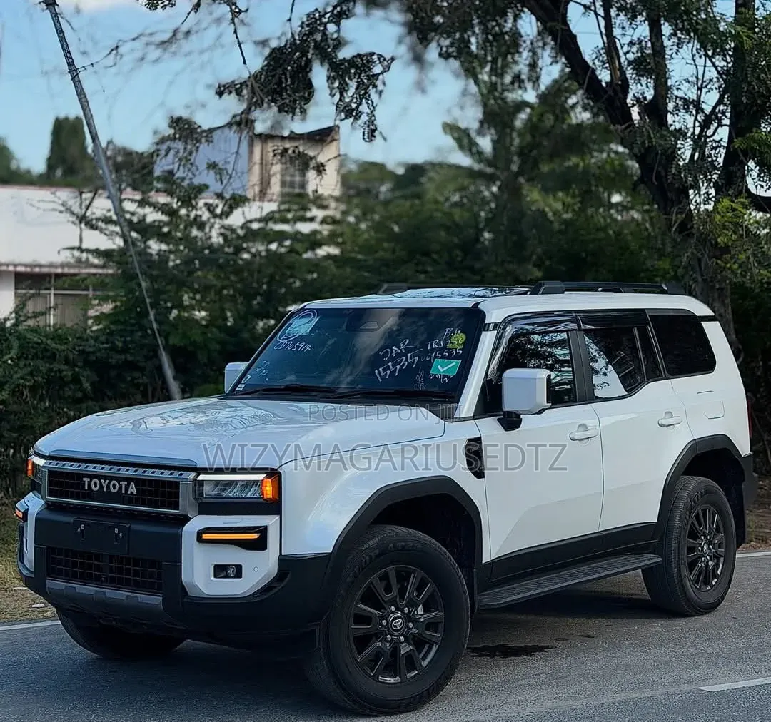 Toyota Land Cruiser Prado 2025 Ivory