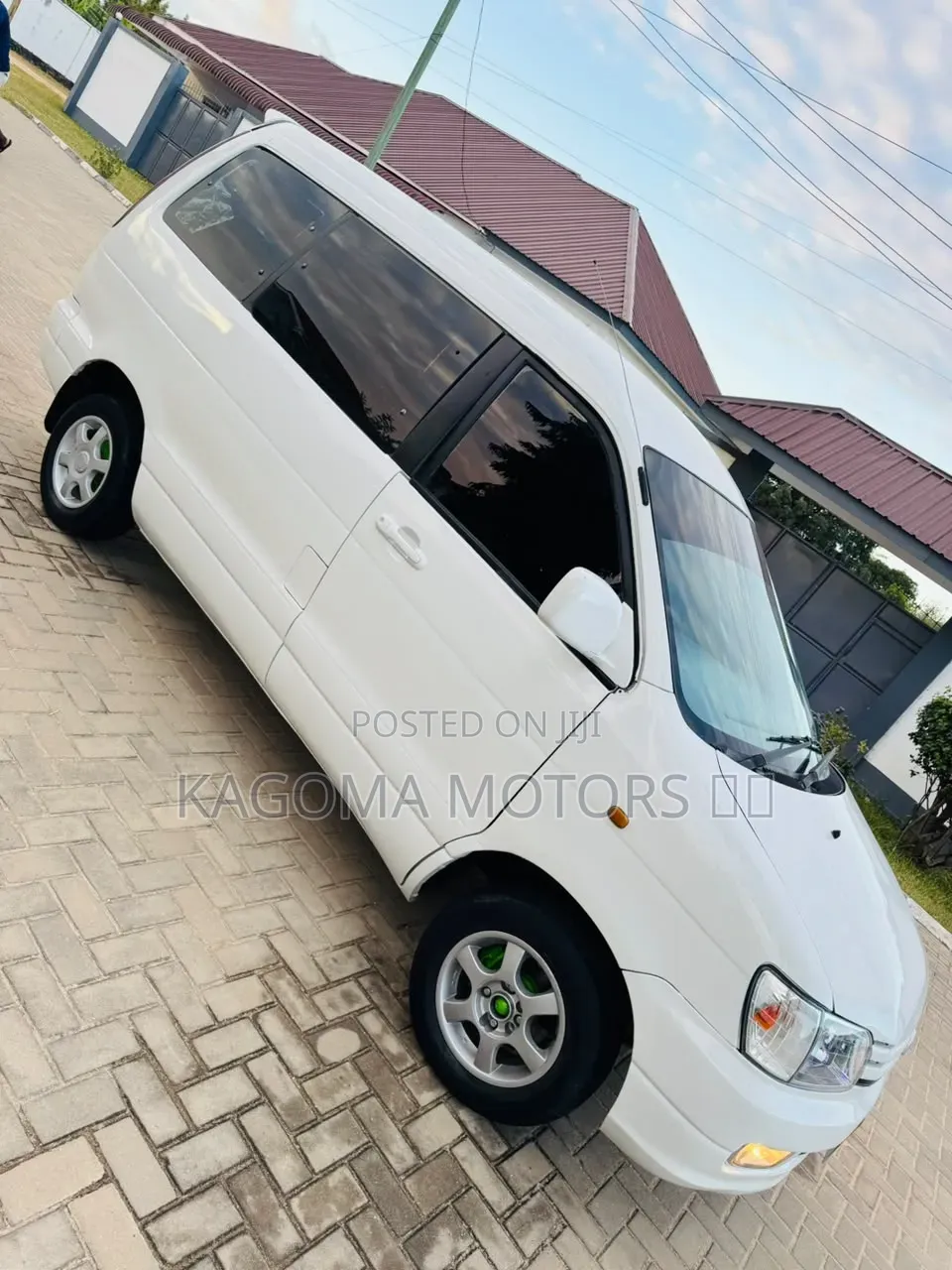 Toyota LiteAce Noah 2001 White