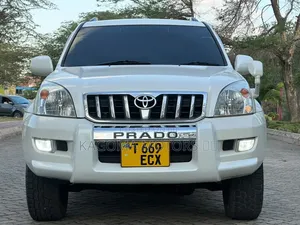 Toyota Land Cruiser Prado 2006 White