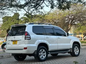 Toyota Land Cruiser Prado 2006 White