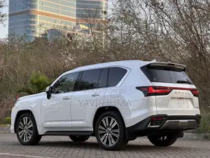 Lexus LX 2025 White