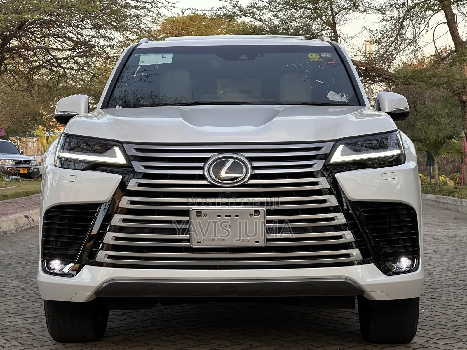 Lexus LX 2025 White