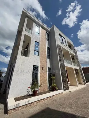 Furnished 2bdrm Apartment in Oyster Bay for rent