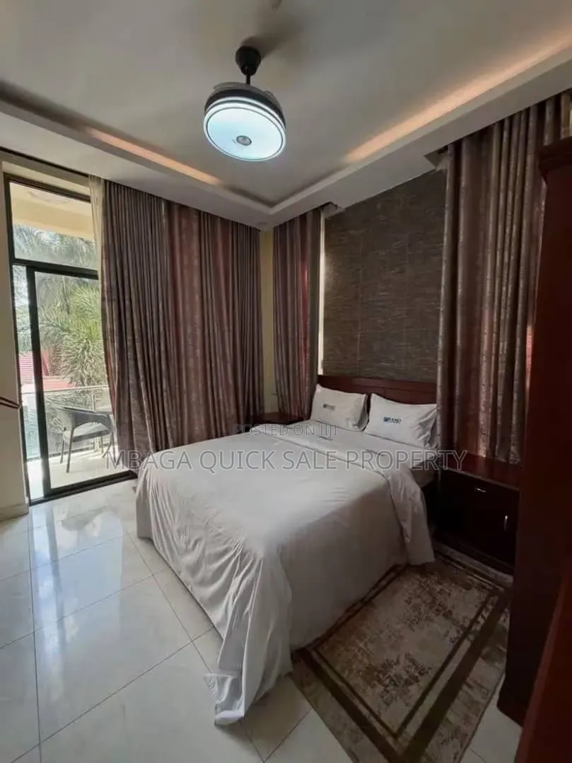 Furnished 2bdrm Apartment in Oyster Bay for rent