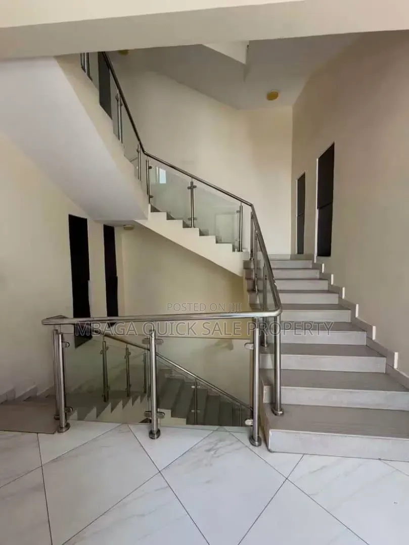 Furnished 2bdrm Apartment in Oyster Bay for rent