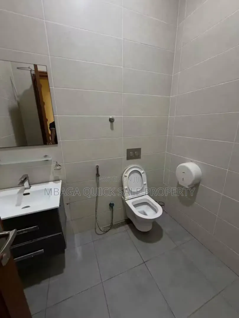 Furnished 2bdrm Apartment in Oyster Bay for rent