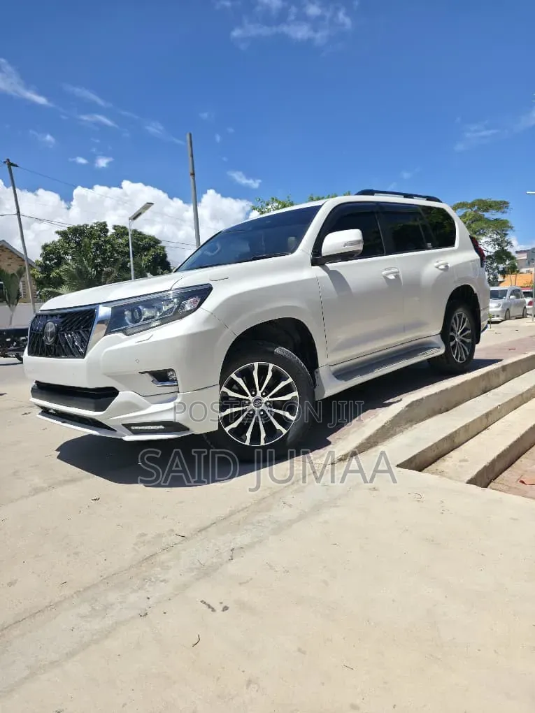 Toyota Land Cruiser Prado 2.7 2020 White