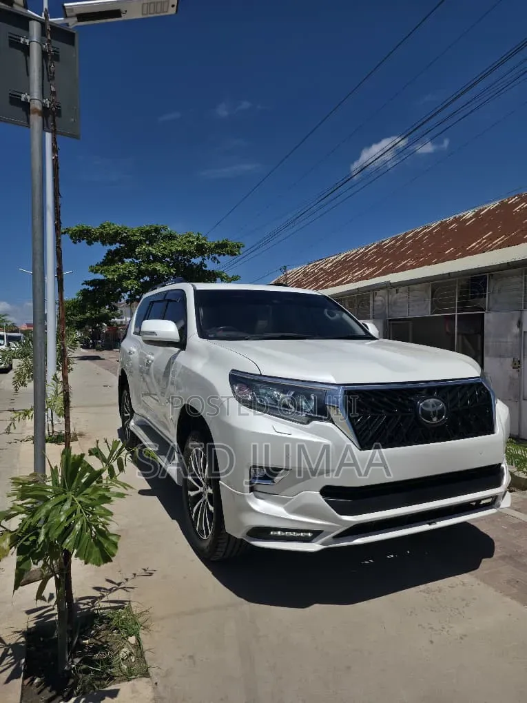 Toyota Land Cruiser Prado 2.7 2020 White