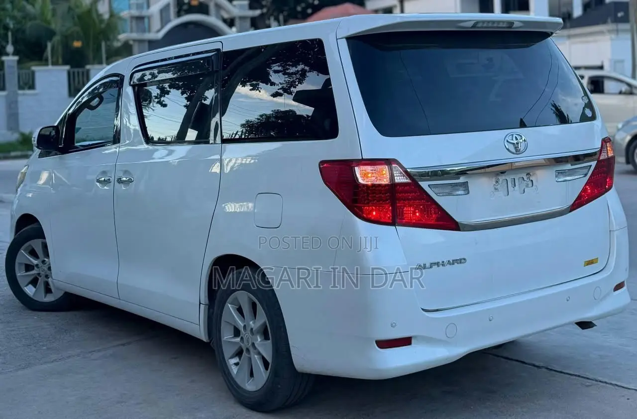 Toyota Alphard 2010 White