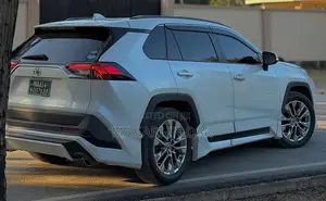 Toyota RAV4 2020 White