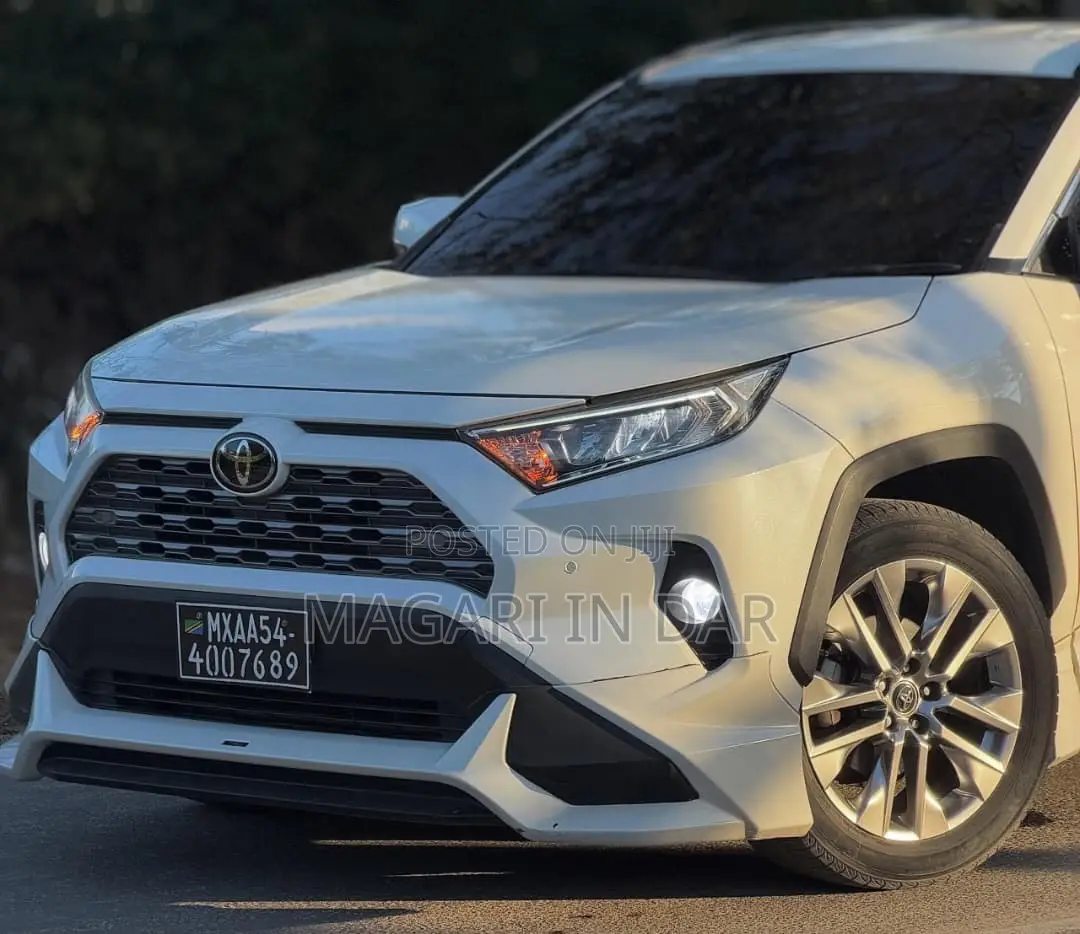 Toyota RAV4 2020 White