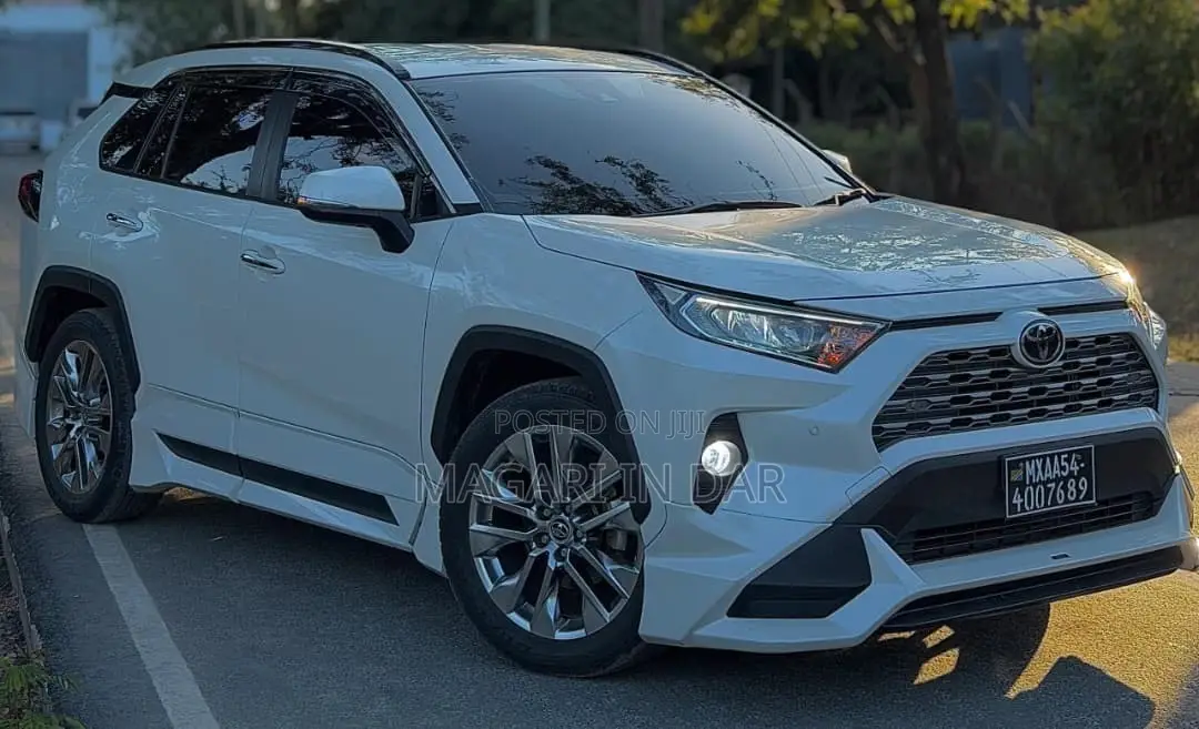 Toyota RAV4 2020 White