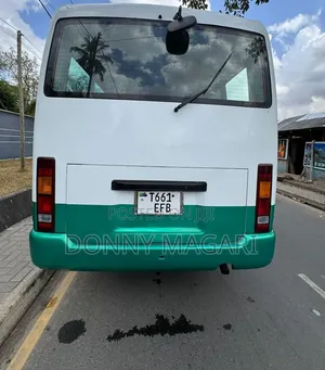 Nissan Civilian 2005 White