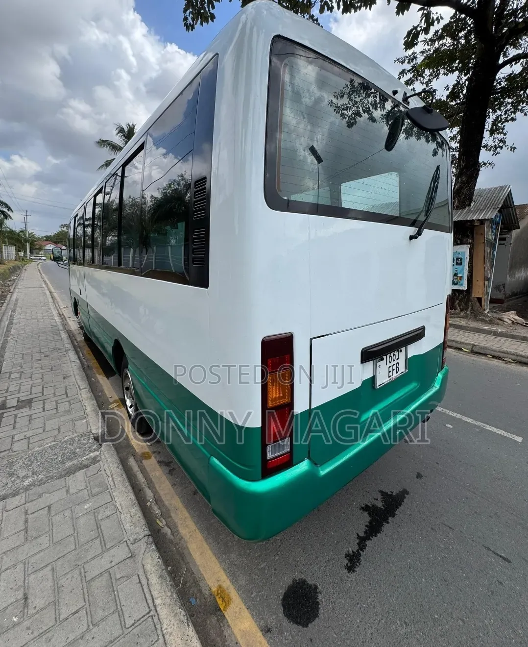 Nissan Civilian 2005 White