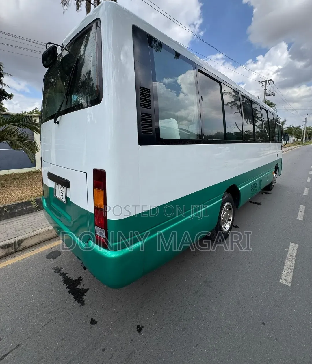 Nissan Civilian 2005 White
