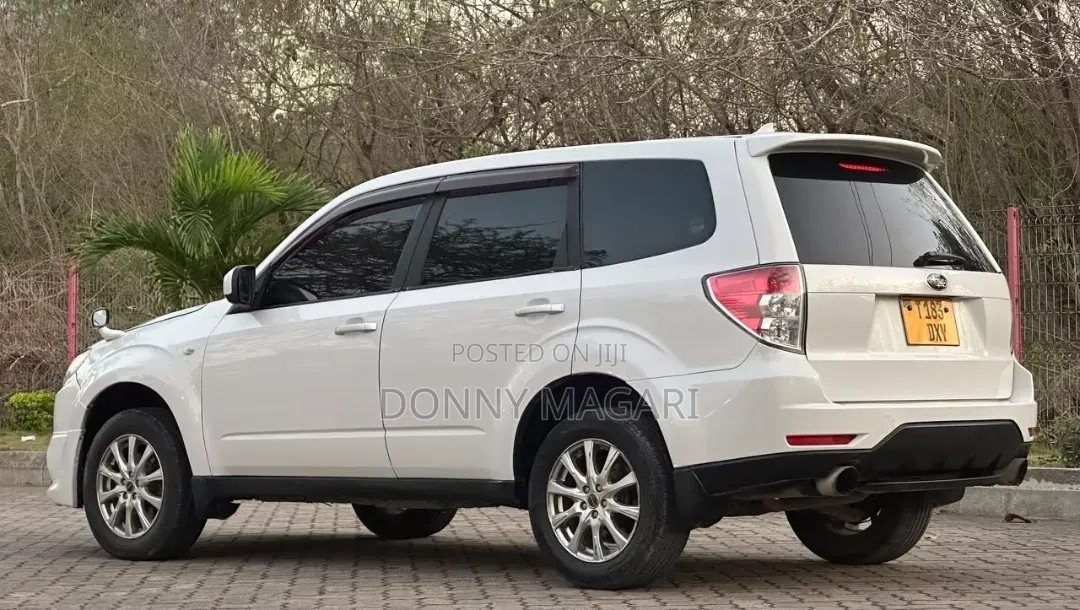 Subaru Forester 2009 White