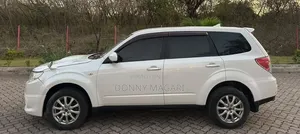 Subaru Forester 2009 White