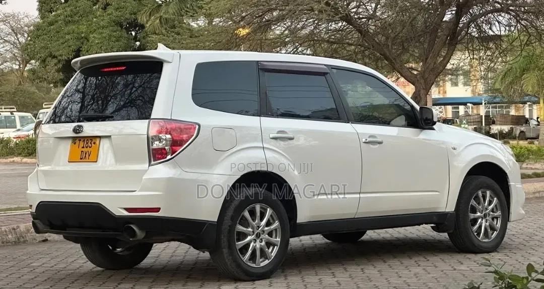 Subaru Forester 2009 White
