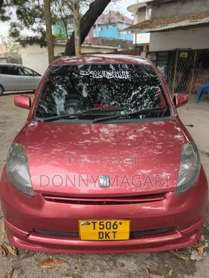 Toyota Passo 2005 Maroon