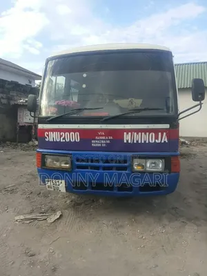 Nissan Civilian 2000