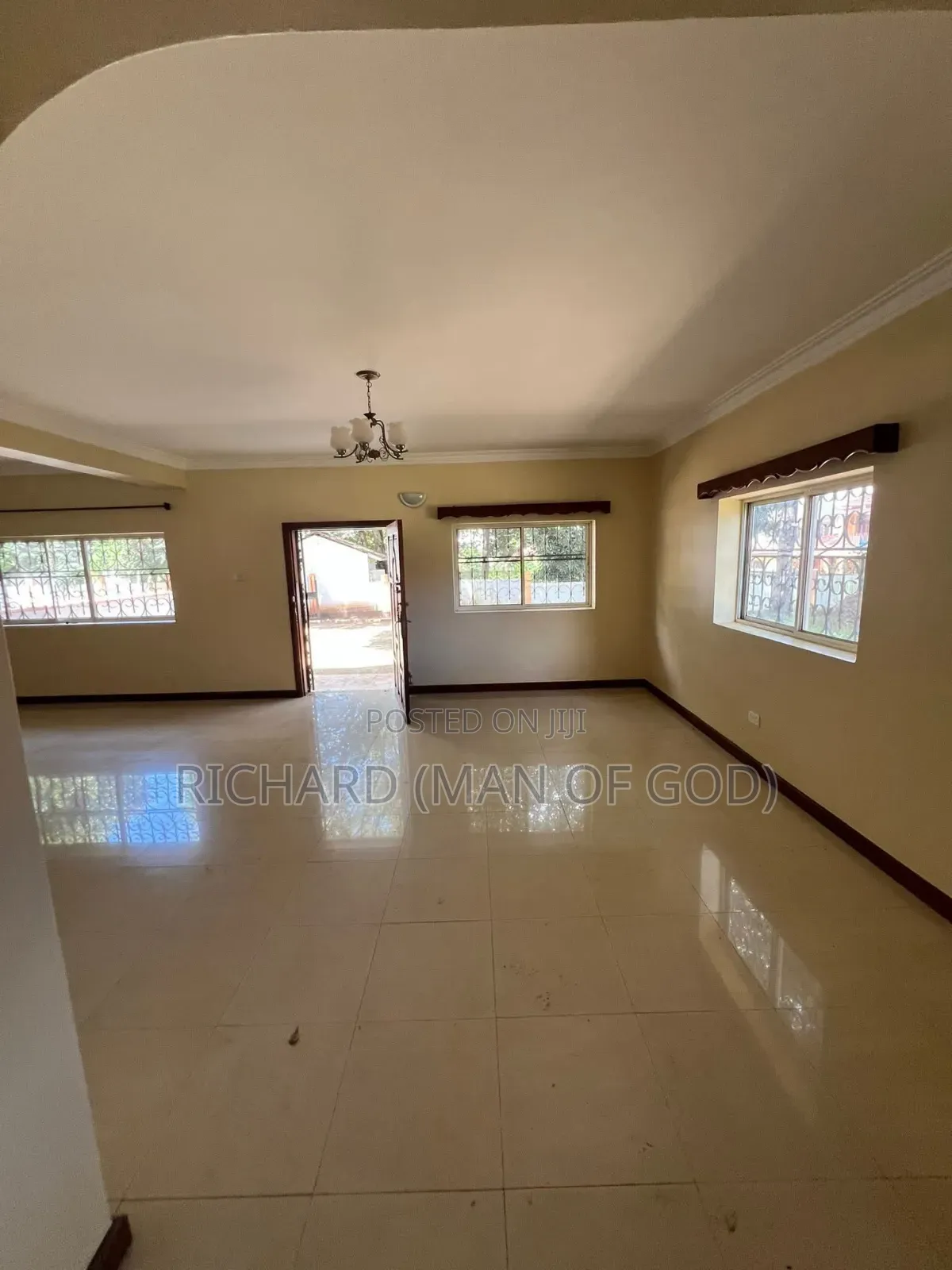 2bdrm Apartment in Central Business Area for rent