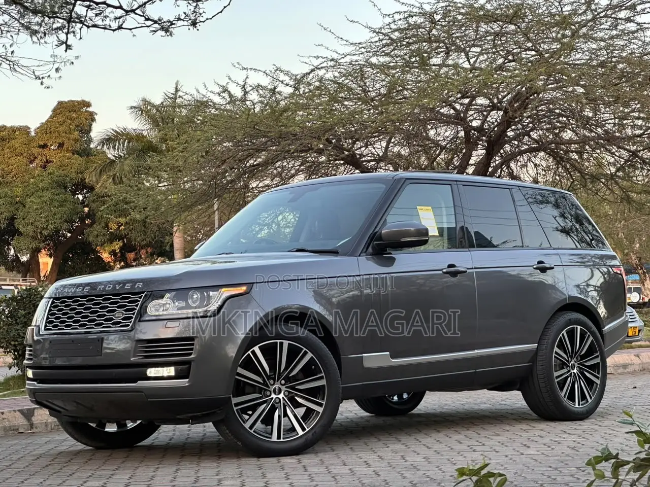 Land Rover Range Rover Vogue 2015 Gray