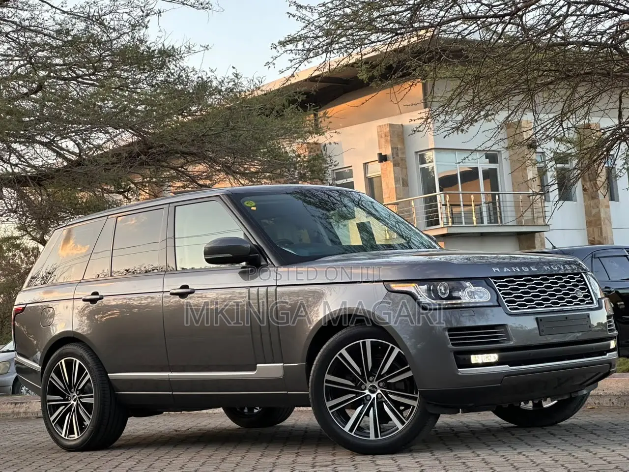 Land Rover Range Rover Vogue 2015 Gray