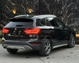 BMW X1 xDrive28i AWD 2016 Black